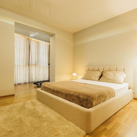 Atlant Luxury Big Family Apart On Golovna З Двома Окремими Спальнями Навпроти Тц Депот Безконтактне Заселення Chernivtsi Exterior foto